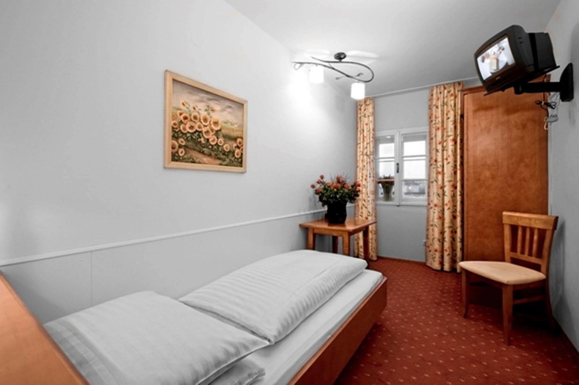 Hotel Krone 1512 Salzburg Zewnętrze zdjęcie